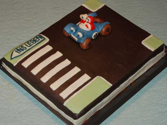 mit neuem F�hrerschein ins Leben der Erwachsenen